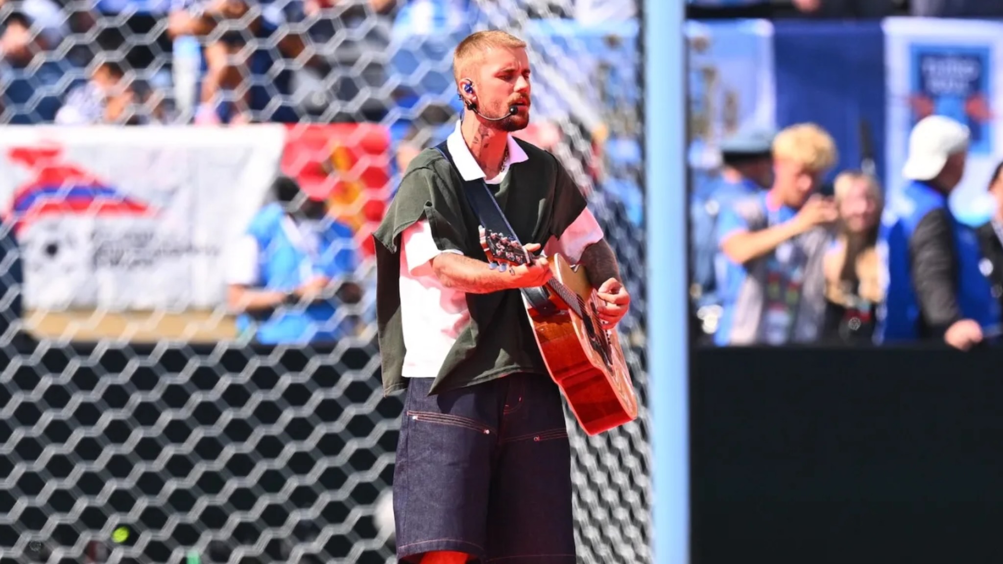 Justin Bieber kritikohet pas performancës në finalen e Kupës së Botës 